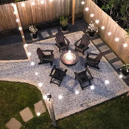 *Hot Tub*Gas Firepit*800Mbps*Self Check-In*Murals
